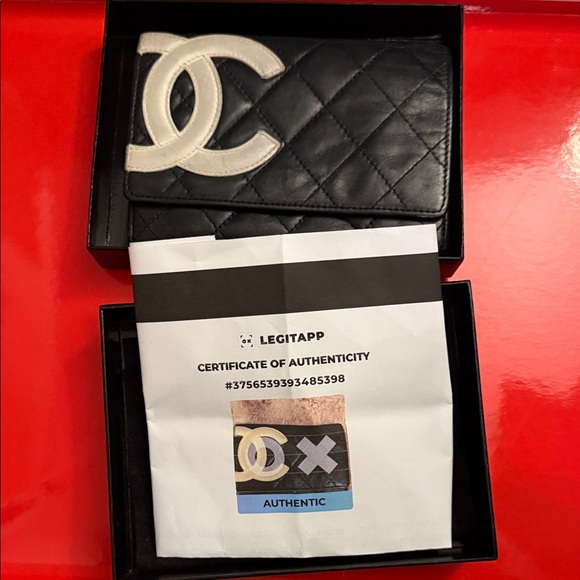 CHANEL Handbags - CHANEL Wallet with Certificate of Authenticity.